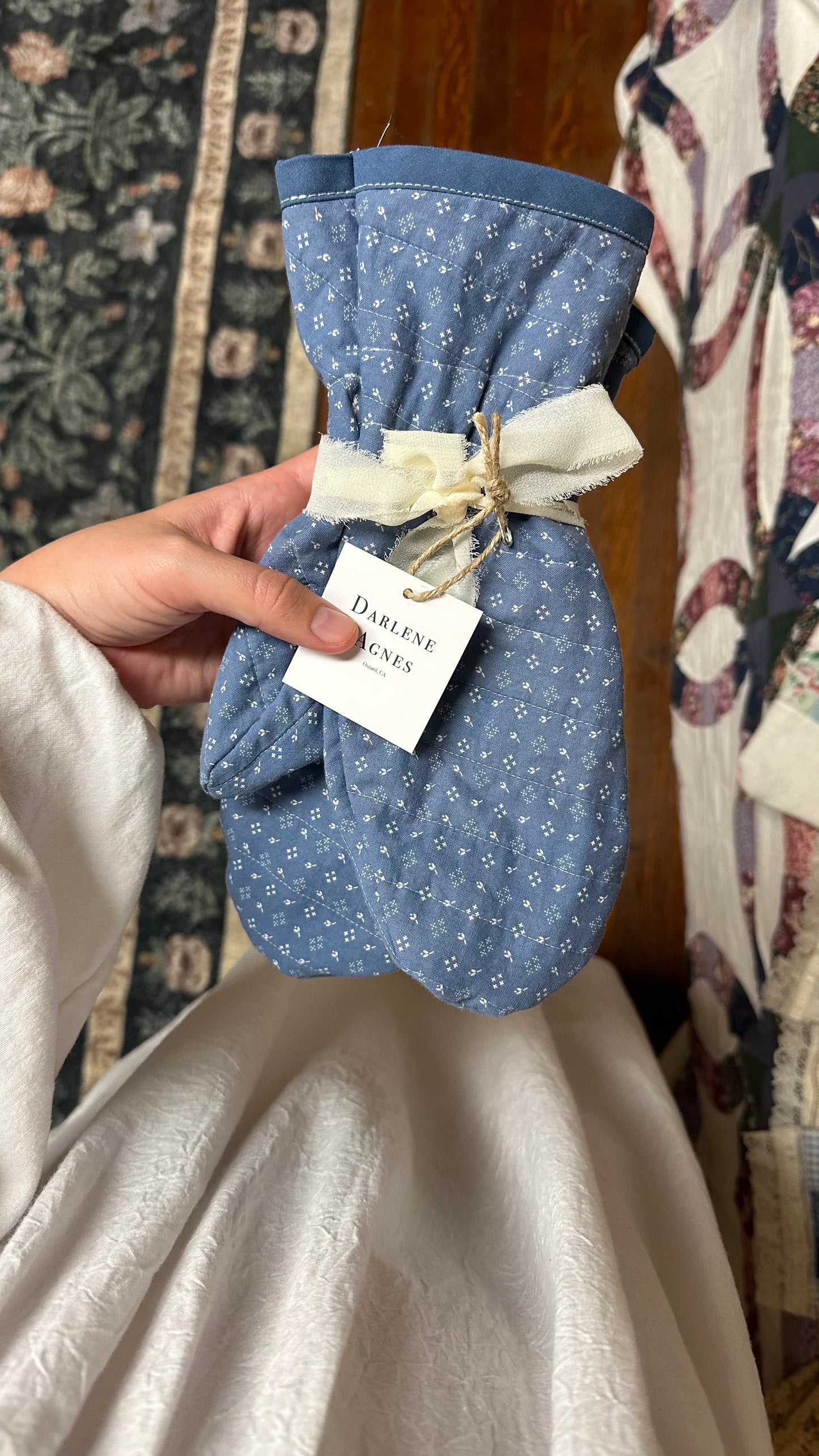 QUILT MITTENS